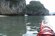 Kajak in der Halong-Bucht